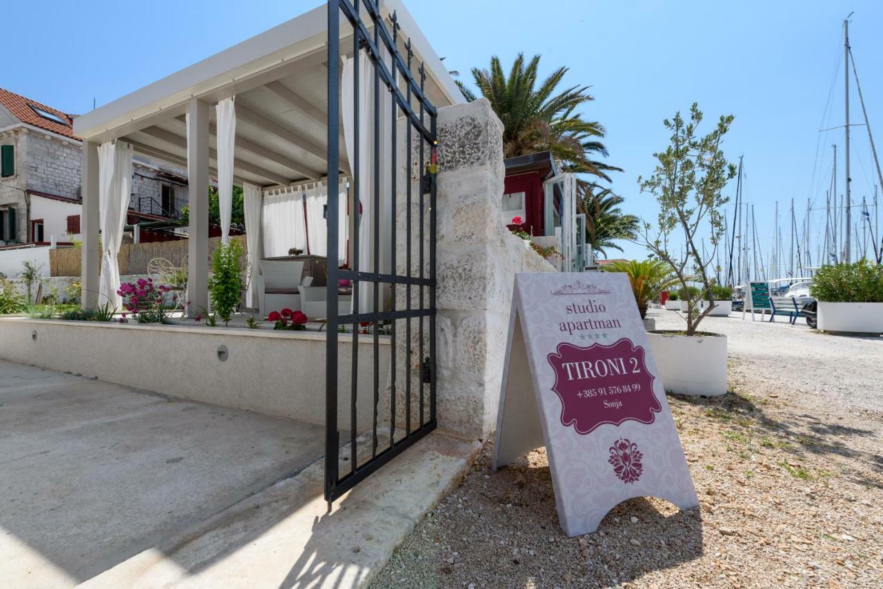 Studio Tironi 2 -Sonja Daire Trogir Dış mekan fotoğraf